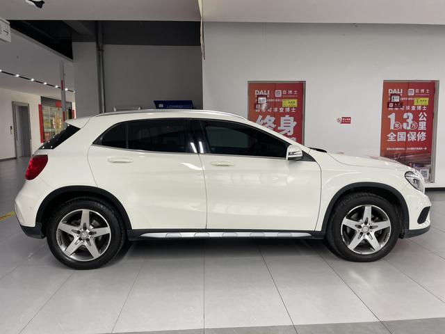 Mercedes-Benz GLA Class (Imported) 2015 #8 Mercedes-Benz GLA Class (Imported) 2015 car image #8