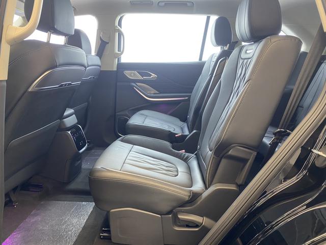 HongQi HS7 PHEV 2024 car image #8