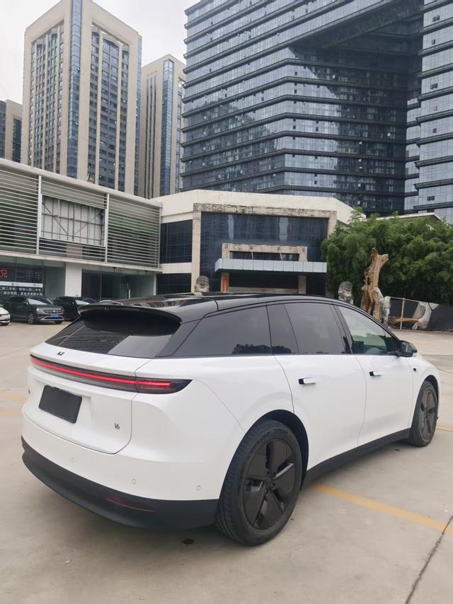 理想汽车 理想i6 2025 汽车图片 #8