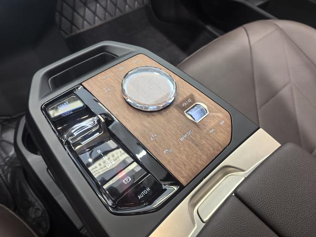 BMW iX 2023 #8 BMW iX 2023 immagine di auto #8