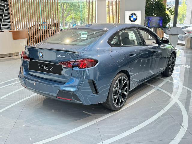 BMW 2 Series #8 BMW 2 Series car image #8