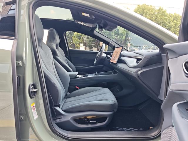 BYD Seal 06GT 2025 car image #8