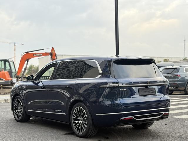 Deepal S09 2025 car image #8