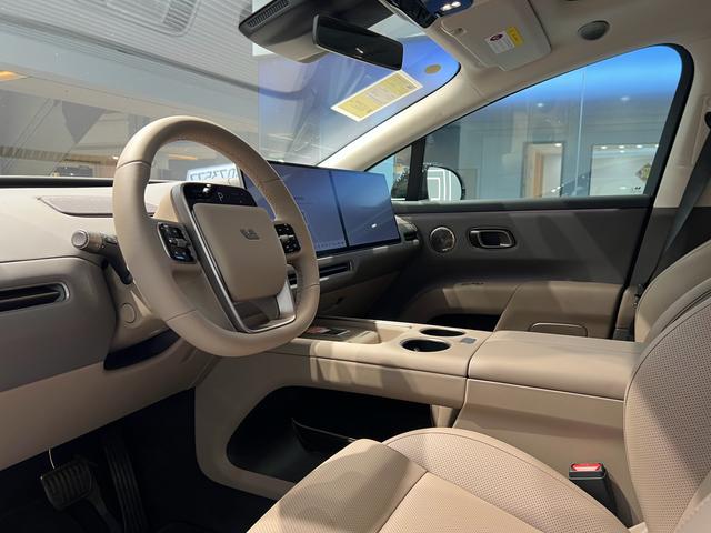 Li i8 2025 изображение автомобиля #8