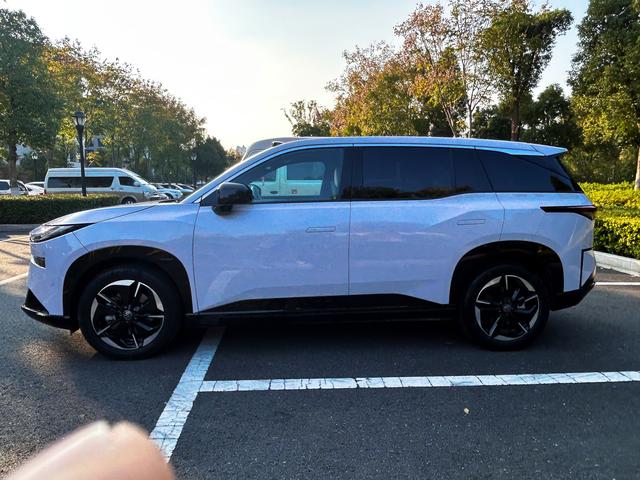 Toyota Bozhi 3X 2025 image de voiture #8