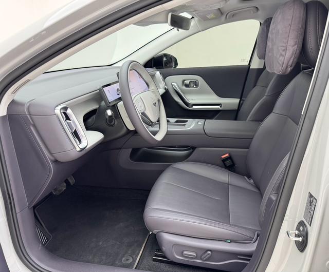 零跑汽车 零跑B01 2025 汽车图片 #8