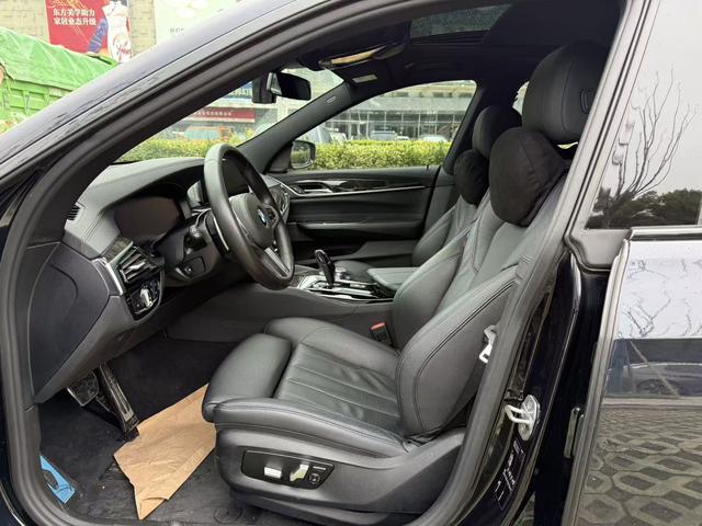 BMW 6 Series GT 2019 car image #8