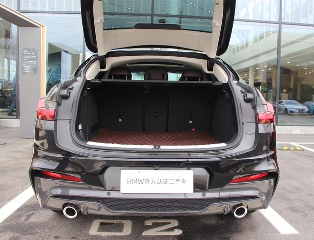 BMW X4 2021 car image #8
