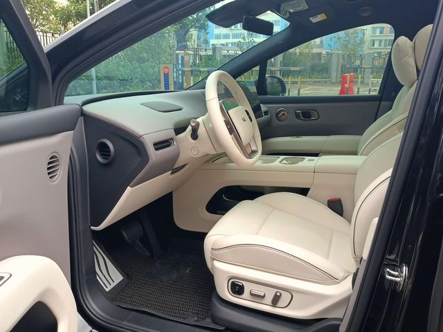 理想汽车 理想i6 2025 汽车图片 #8