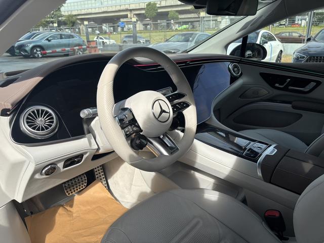 Mercedes-Benz EQS AMG 2025 imagen de coche #8