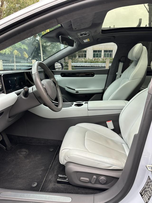 零跑汽车 零跑C01 2023 汽车图片 #8