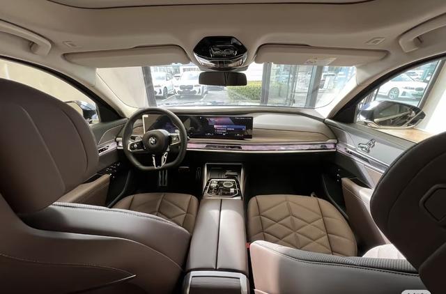 BMW M240i 2024 immagine di auto #8