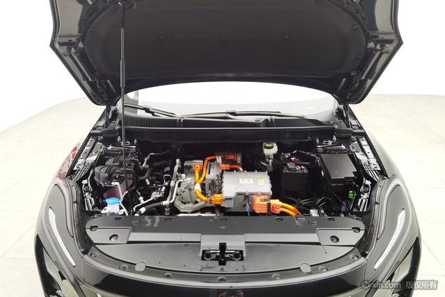 HongQi E-QM5 2023 immagine di auto #8