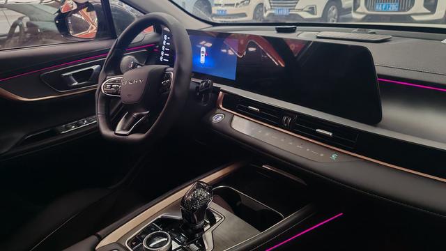 Chery Omoda 2023 car image #8