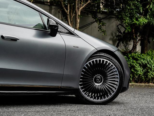 Mercedes-Benz EQS AMG 2024 imagen de coche #8