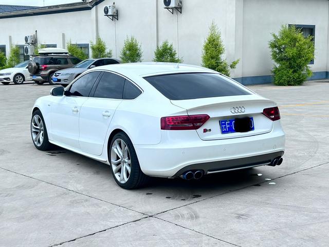 Audi RS 3 2012 #8 Audi RS 3 2012 car image #8