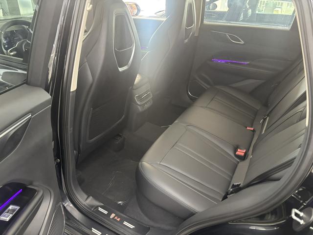 HongQi HS3 PHEV 2024 car image #8