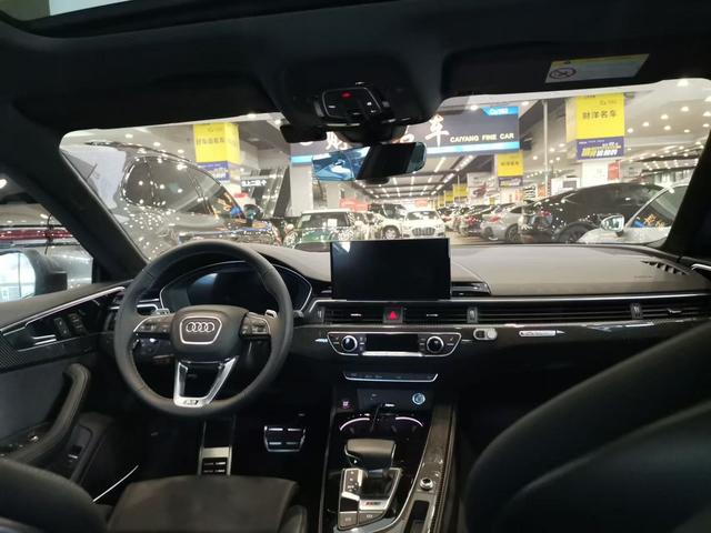 Audi RS 5 2023 car image #8