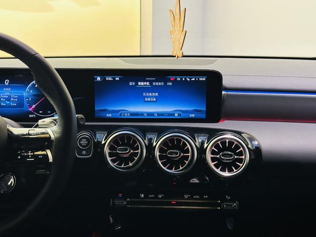 Mercedes-Benz A AMG 2025 #8 Mercedes-Benz A AMG 2025 car image #8