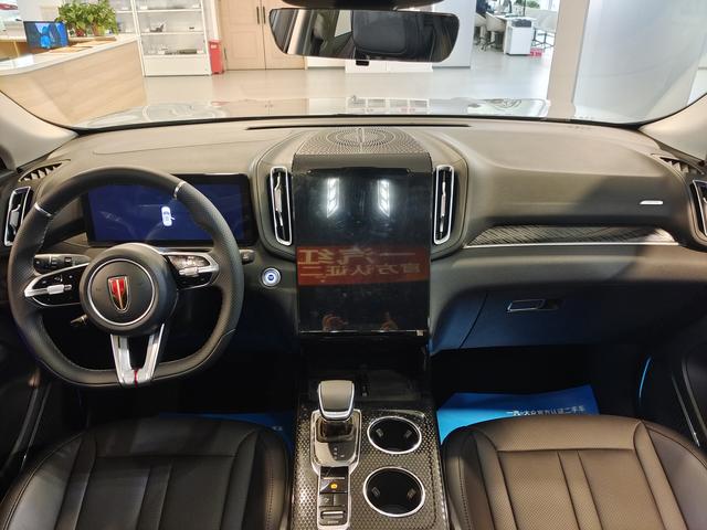 HongQi HS3 PHEV 2025 #8 HongQi HS3 PHEV 2025 car image #8