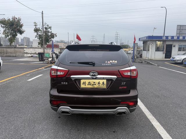 BYD e6 2016 #8 BYD e6 2016 car image #8