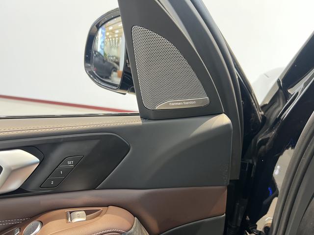 BMW X5 2023 #8 BMW X5 2023 صورة سيارة #8