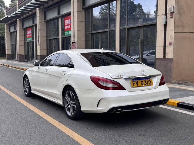 Mercedes-Benz CLS Class 2015 car image #8