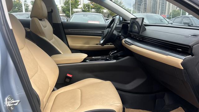 GEELY Emgrand L HiP 2023 car image #8