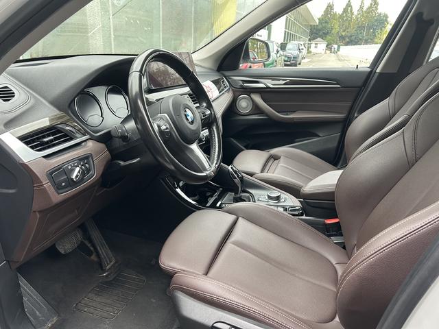 BMW iX M60 2021 #8 BMW iX M60 2021 car image #8