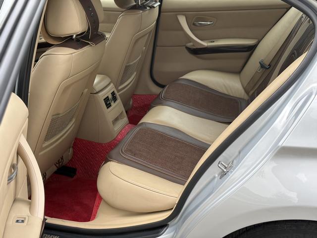 BMW i5 M60 2011 car image #8