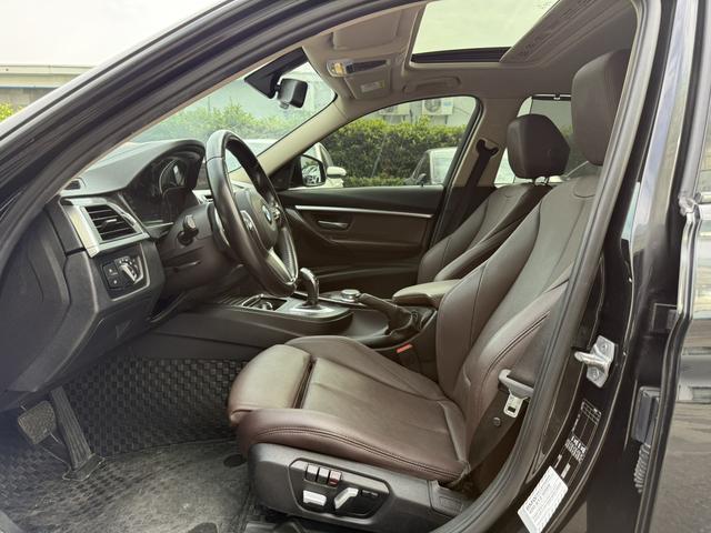 BMW X7 M60i 2018 car image #8