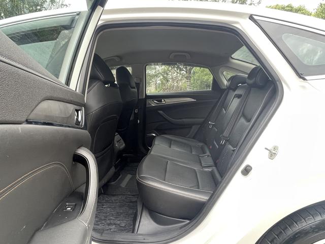 Changan Eado EV 2019 car image #8