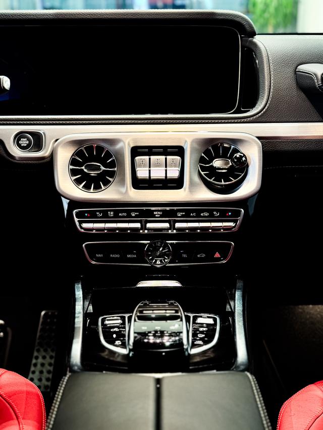 Mercedes-Benz SL AMG New Energy 2023 car image #8