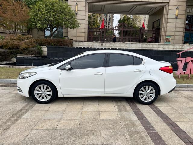 起亚 起亚K3新能源 2014 汽车图片 #8