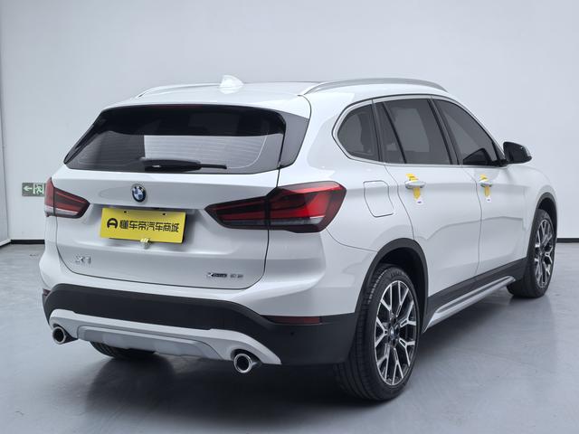 BMW M760Le 2021 #8 BMW M760Le 2021 car image #8