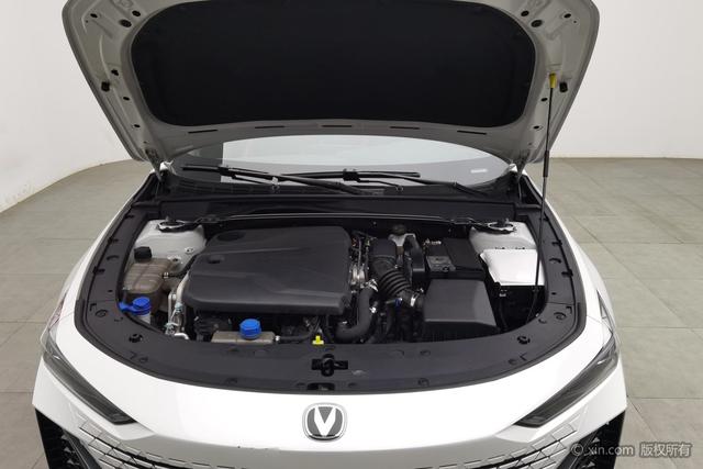 Changan BenBen i 2023 #8 Changan BenBen i 2023 car image #8