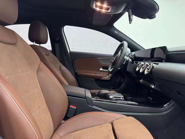 Mercedes-Benz R Class 2024 #8 Mercedes-Benz R Class 2024 car image #8