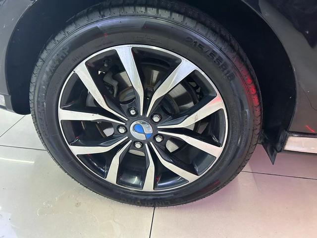 Denza DENZA 2018 car image #8