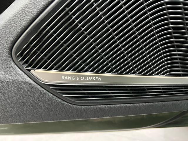 Audi S4 2023 car image #8