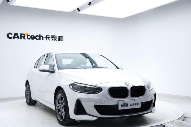 BMW 1 Series 2022 #8 BMW 1 Series 2022 car image #8