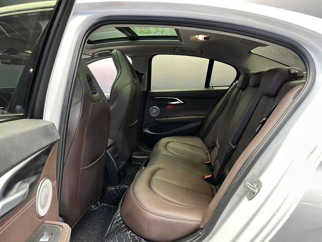 BMW 1 Series 2022 car image #8