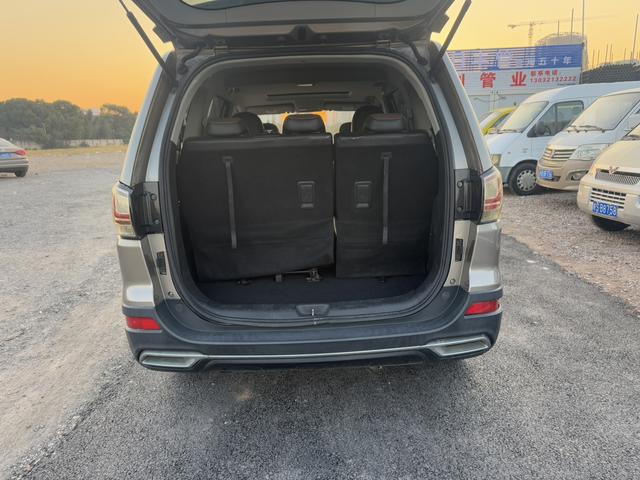 Forthing JOYEAR X6 2017 #8 Forthing JOYEAR X6 2017 car image #8