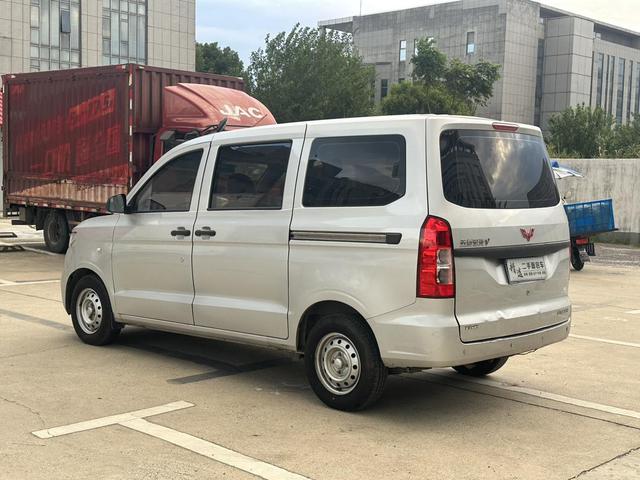 五菱汽车 五菱宏光V 2020 汽车图片 #8