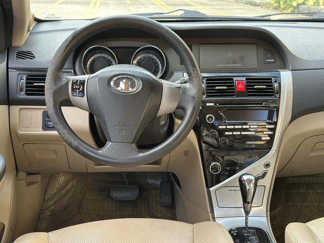 Great Wall C30 2012 imagem de carro #8