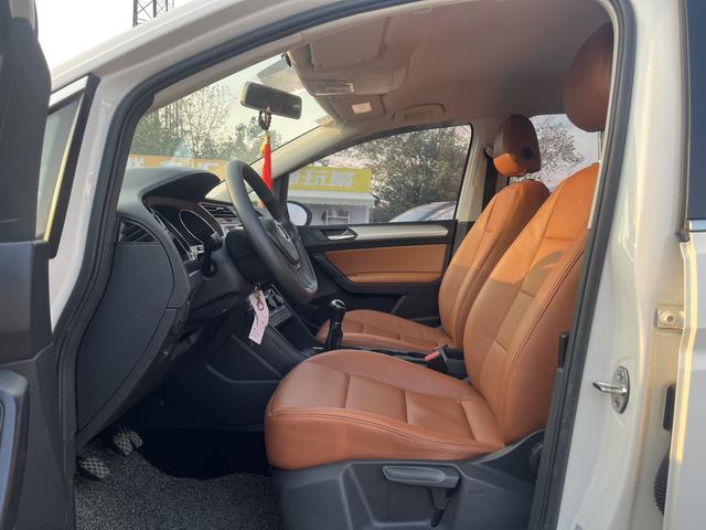 Volkswagen Touran 2016 #8 Volkswagen Touran 2016 car image #8