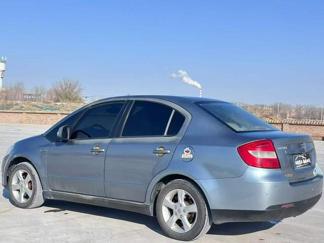 Suzuki SX4 Sedan 2013 imagem de carro #8