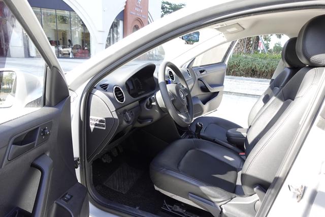 Volkswagen Jetta 2016 immagine di auto #8