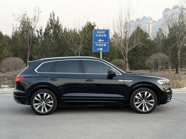 Volkswagen Touareg 2018 car image #8