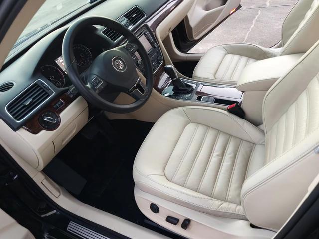 Volkswagen Passat 2012 #8 Volkswagen Passat 2012 car image #8