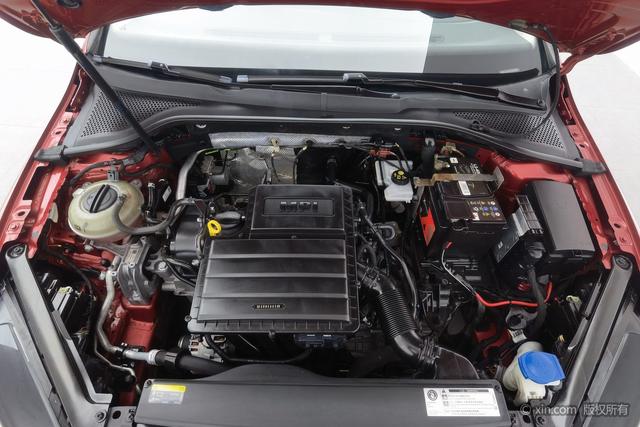Volkswagen Golf 2019 car image #8